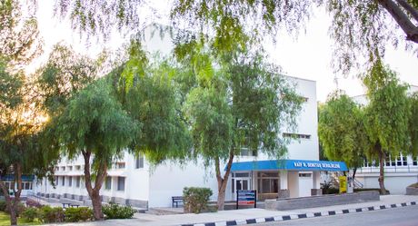 Faculty of Business & Economics and School of Applied Sciences